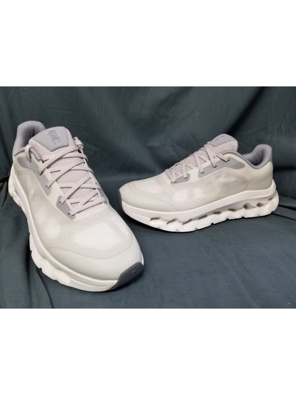 On Running Cloudtilt Remix Alloy Ivory 3WG10243228 Women's Size 9.5 NEW NO BOX!